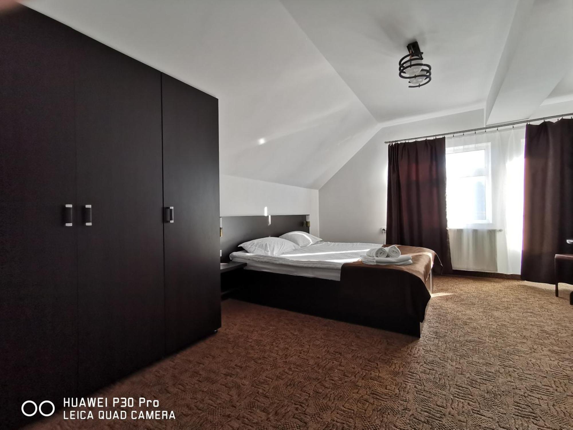 Poiana Bucovat Hotel Gura Humorului Bilik gambar