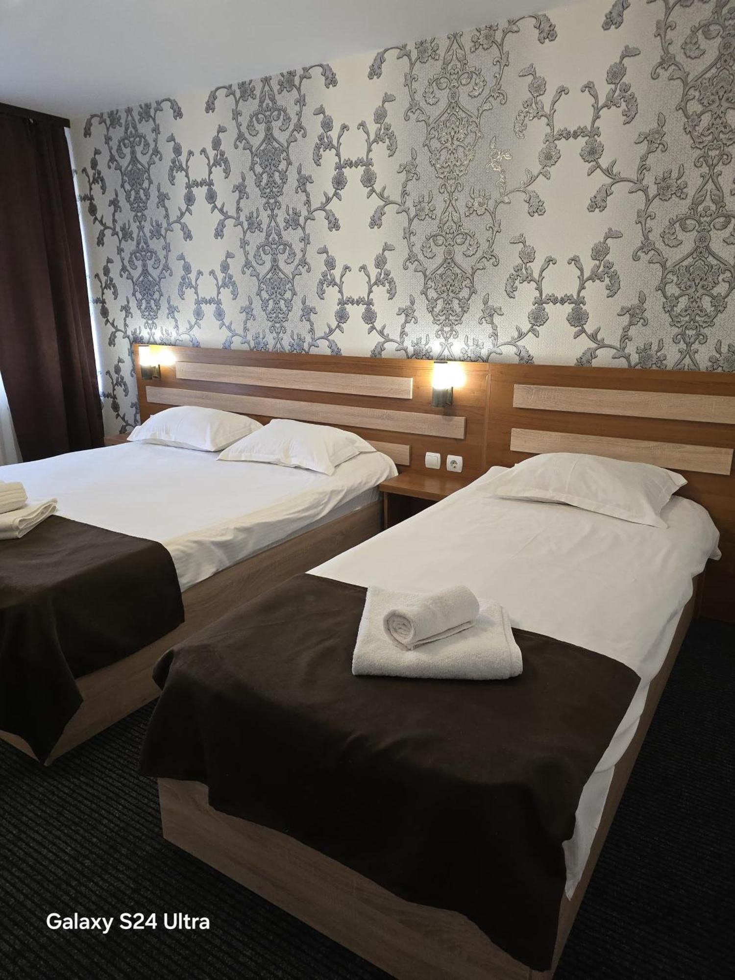 Poiana Bucovat Hotel Gura Humorului Luaran gambar