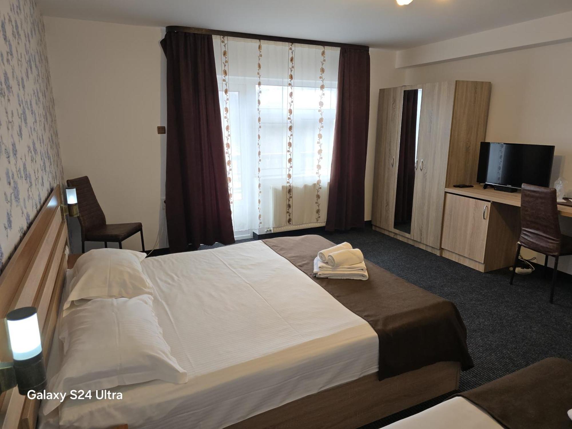Poiana Bucovat Hotel Gura Humorului Luaran gambar