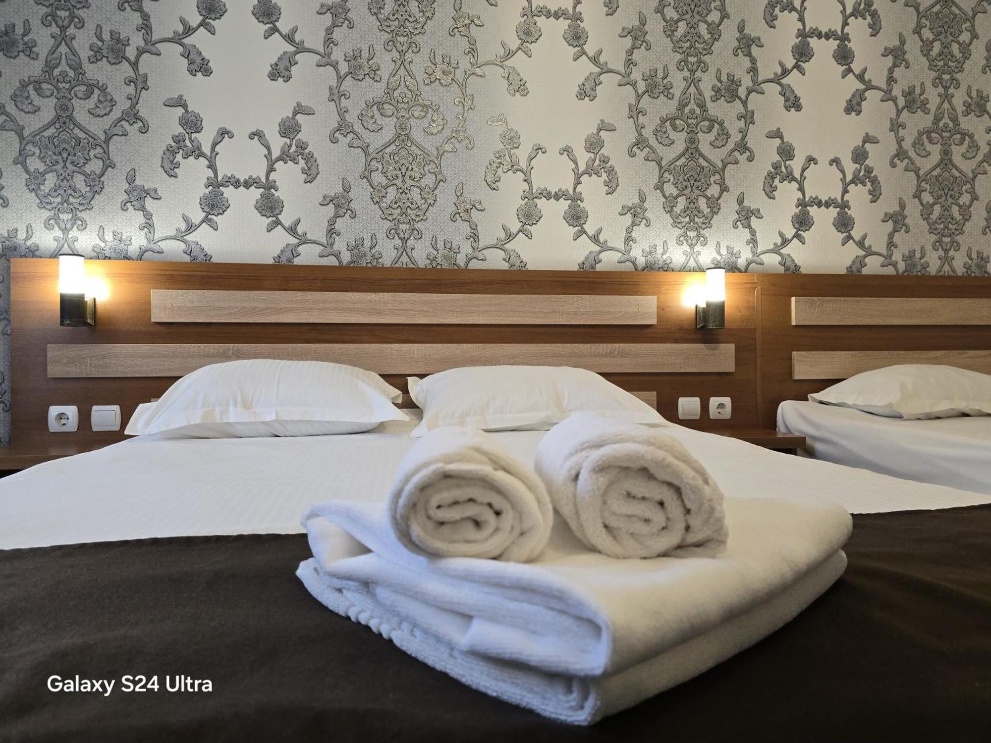 Poiana Bucovat Hotel Gura Humorului Luaran gambar